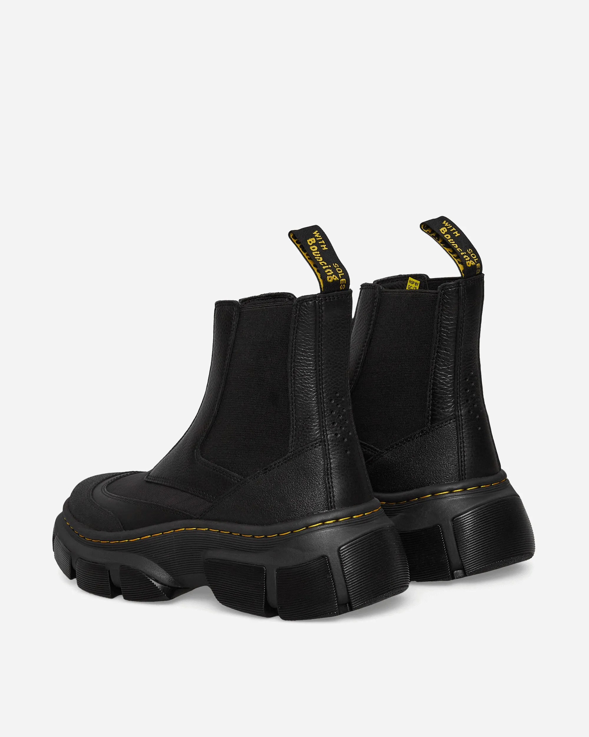 2976 Beta DMXL Chelsea Boots Black