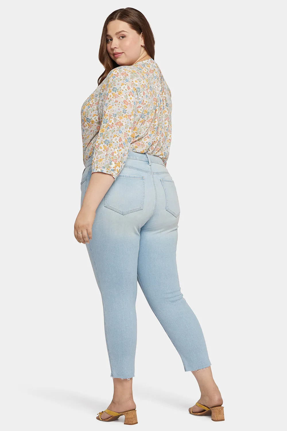 Alina Skinny Ankle Jeans In Plus Size - Dunes