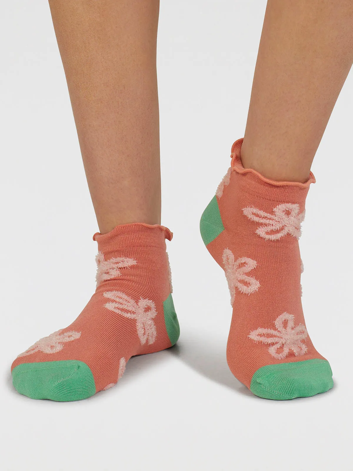 Daisee Textured Flower Bamboo Ankle Socks - Coral Orange