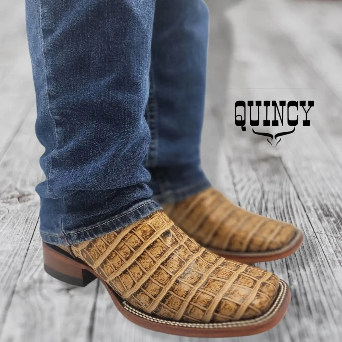 Men's Quincy Wide Square Toe Boot Q822A8211