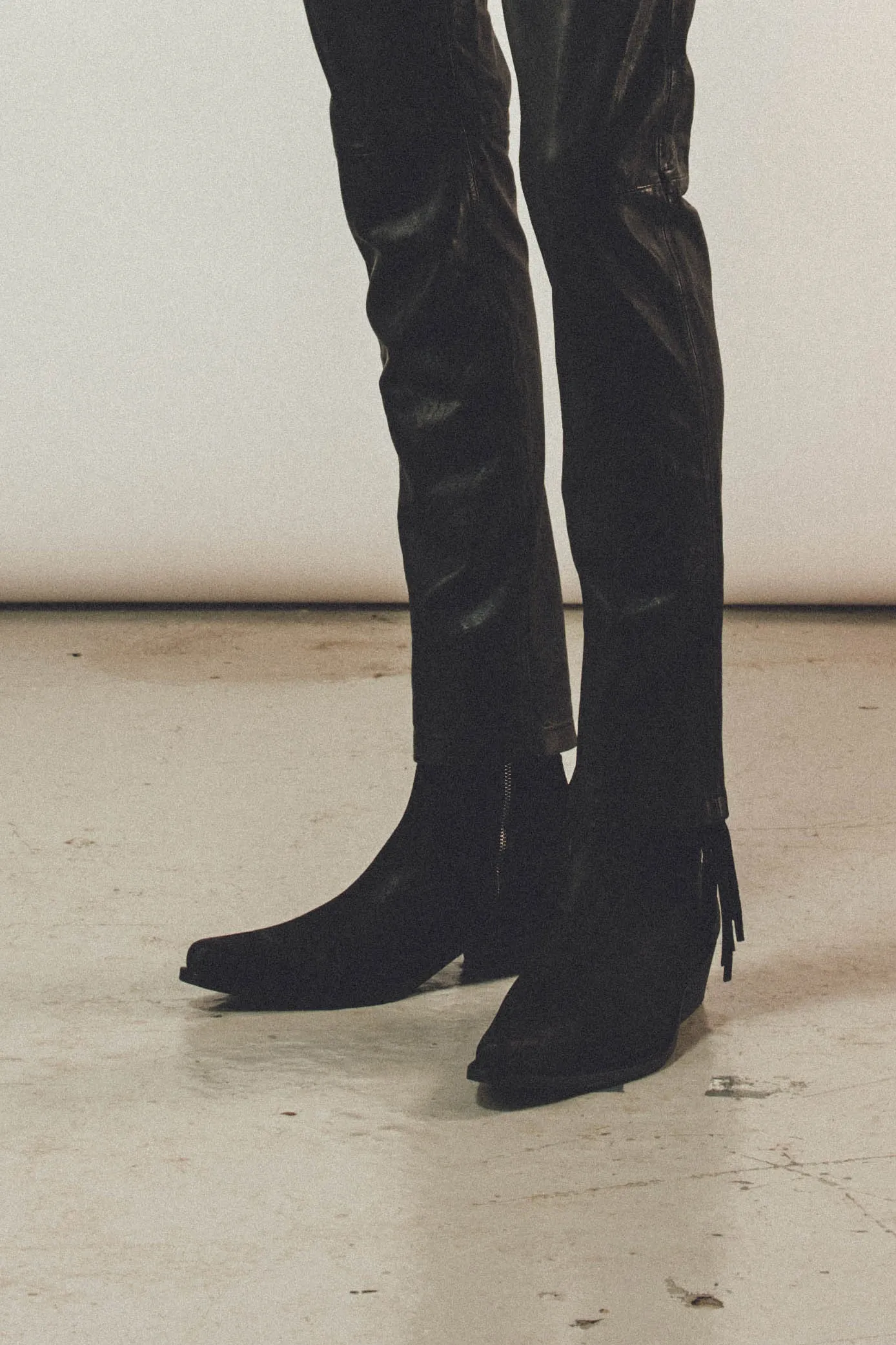 Nomad Fringe Boot | Distressed Black Suede