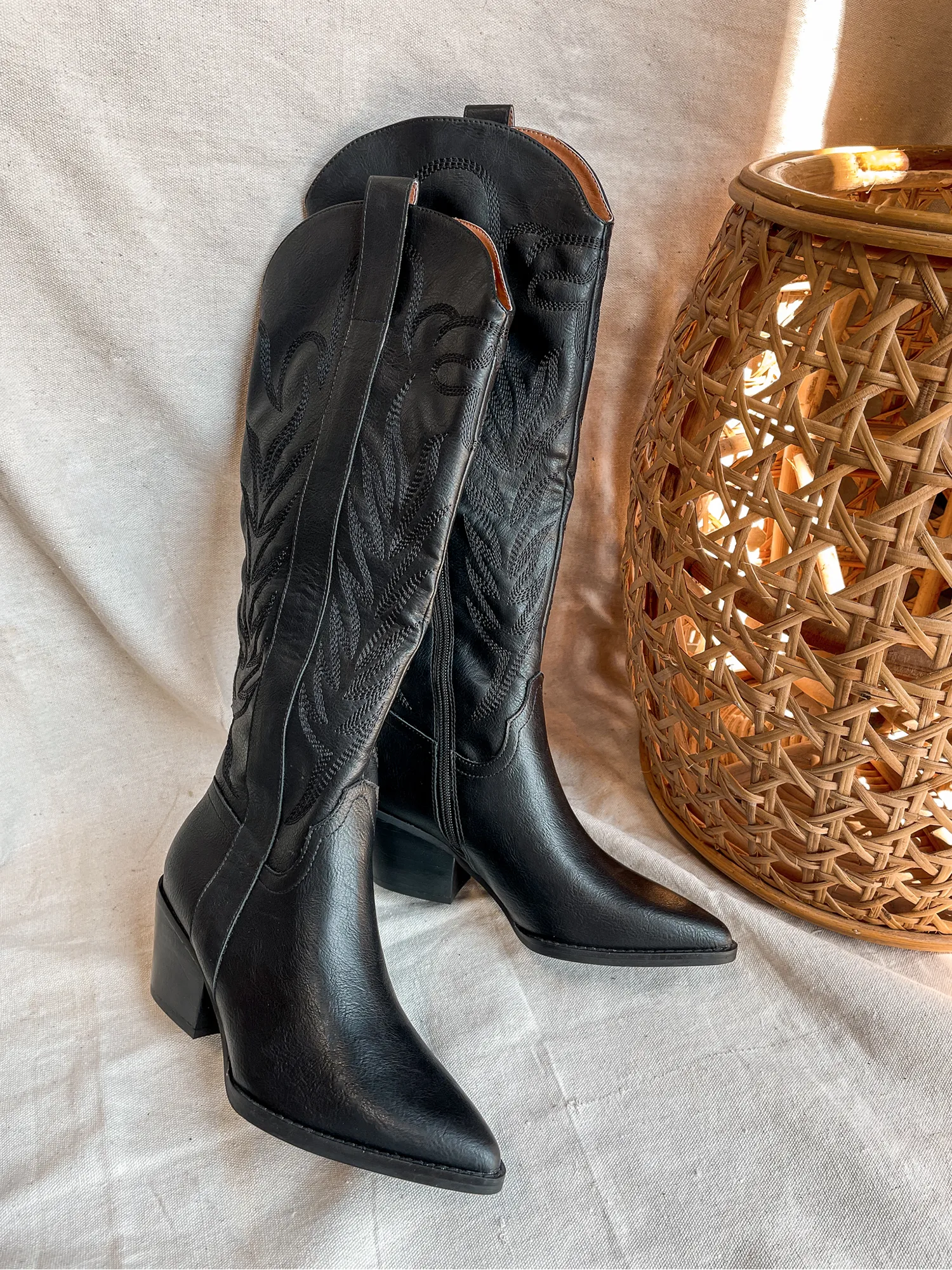 Samara Cowgirl Boot in Black