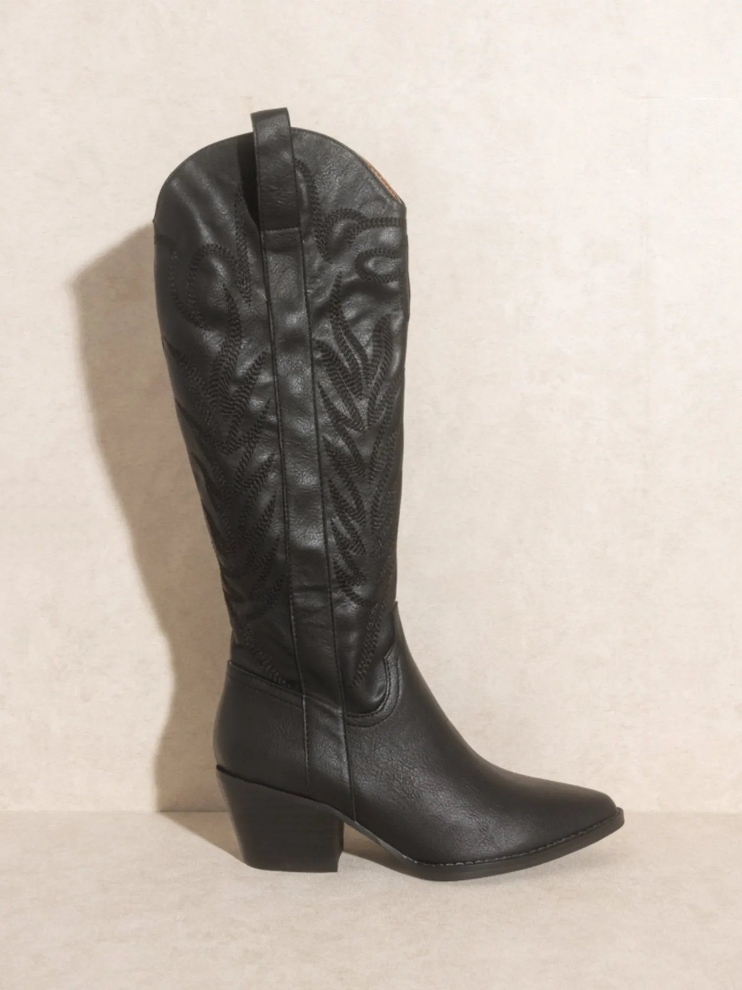 Samara Cowgirl Boot in Black