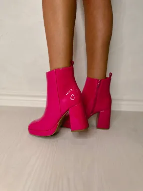 WACI BARBIE BOOT